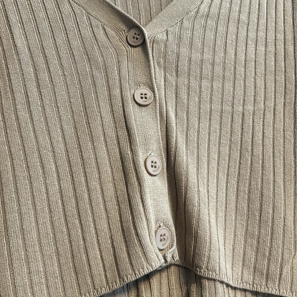 OAK&FORT CROPPED BLOUSE - Picture 3 of 6